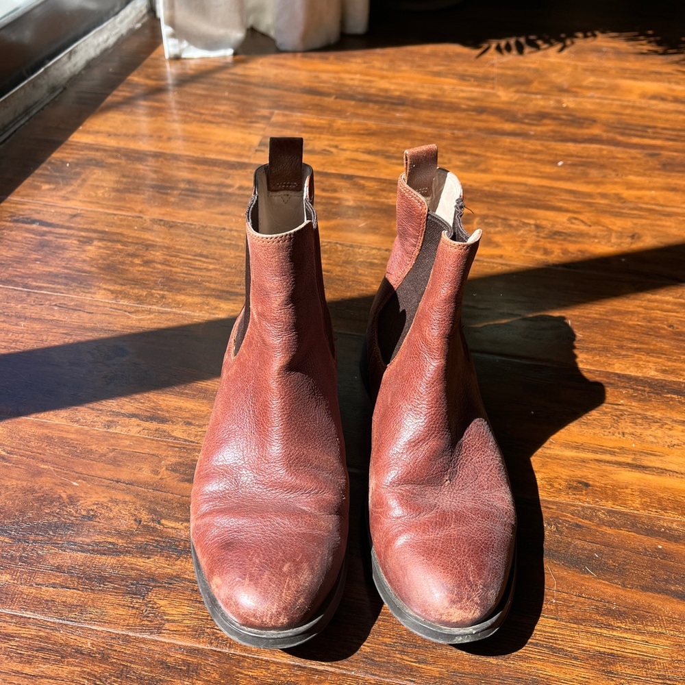 Clark’s Women Leather Chelsea Boots